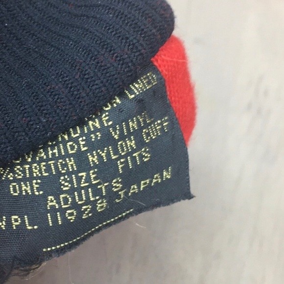 Vintage MCM Black Quilted Leather Made in Japan Mittens - Picture 7 of 7